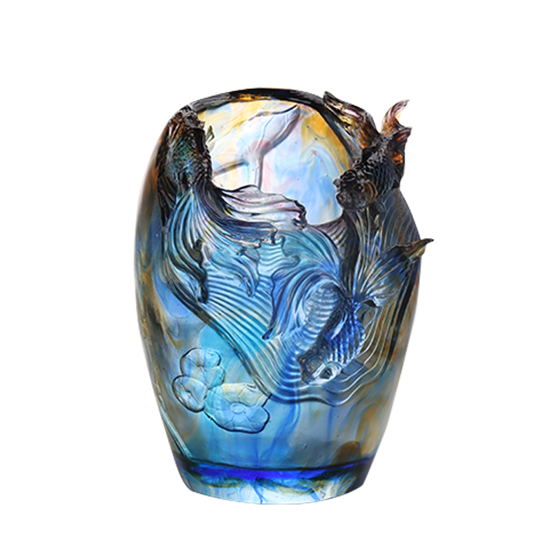 Glasvas: Lyxigt och sofistikerat vardagsrum med blomsterarrangemang Kristallglas Konstnärligt konserverad blomhållare Hemmatbord Dekorativ prydnad 