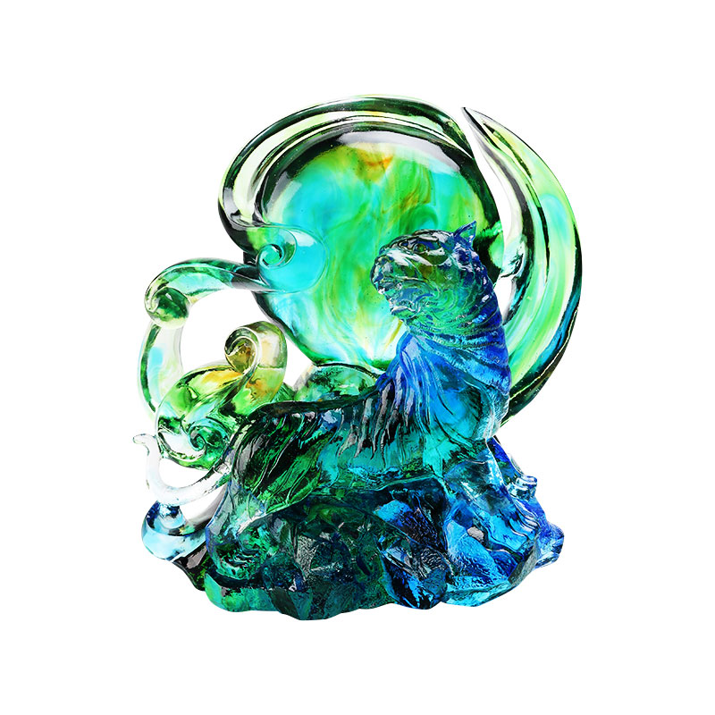 Blågröna genomskinliga tigerprydnader i kristallglas