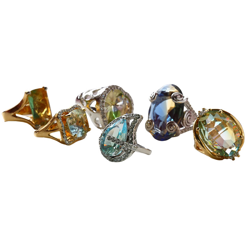 Ring med droppformigt slipat glas