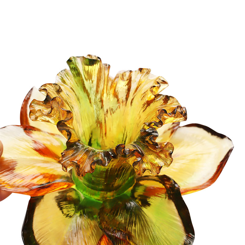 Kronbladsformad ljushållare av glas