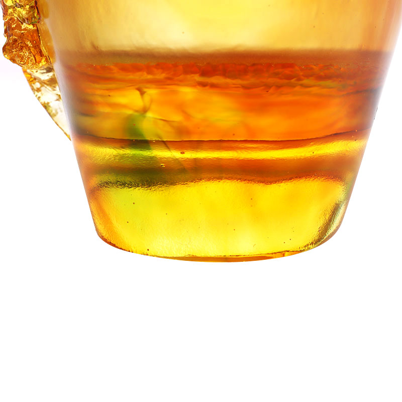 Hemdekorationer Plum blossom snidad design bärnstensglas vas