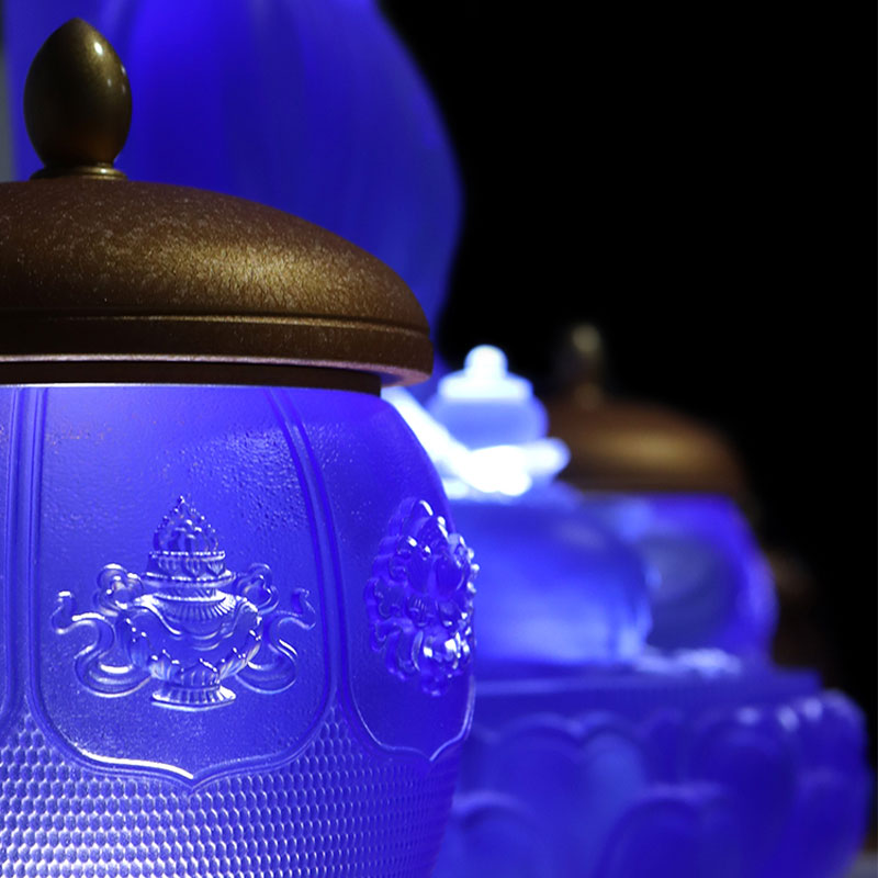 Åtta skatter Lotus-serien buddhistiska altare Kristallglas Offerings Set