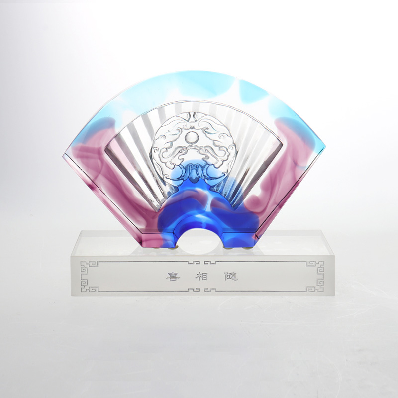 Kinesiska solfjäderformade prydnader i glaserat glas